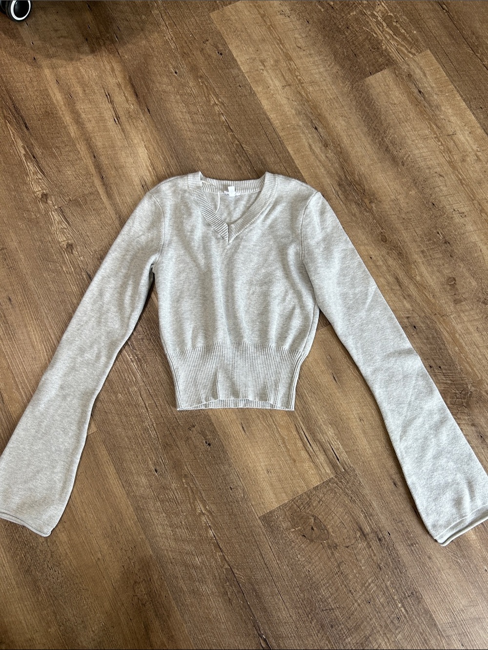 Garage Light Gray Cropped V-Neck Sweater